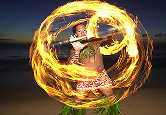Maui Luau Fire Knfe Dancer